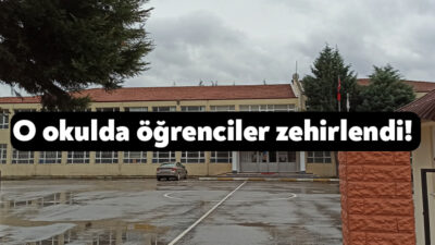 Gölcük Barbaros Hayrettin Lisesi’ndeki öğrenciler yedikleri tavuk pilavdan zehirlendiği iddia