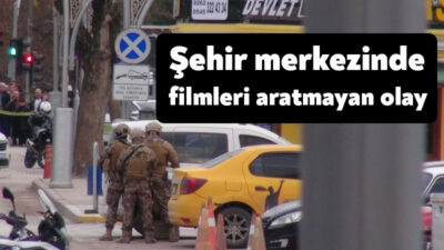 Kocaeli'nin İzmit ilçesinde bir kişi, girdiği taksi durağında elindeki silah