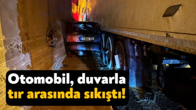 TEM Otoyolu'nun Kocaeli geçişinde iddiaya göre tırın sıkıştırdığı otomobil,