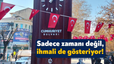 Kocaeli Büyükşehir Belediyesi’nin yürüyüş yolu olarak bilinen Cumhuriyet Bulvarı’na yaptırılan