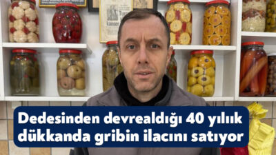 Kocaeli'de dedesinden devraldığı mesleği 40 yıldır aynı dükkanda sürdüren Cenk