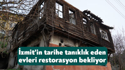 İzmit'in tarihi dokusunu taşıyan Akçakoca Mahallesi'ndeki eski evlerin bir kısmı,