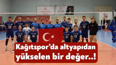 Kocaeli Büyükşehir Belediyesi Kağıtspor Voleybol Takımı, altyapıdan yetiştirdiği sporcularıyla sadece