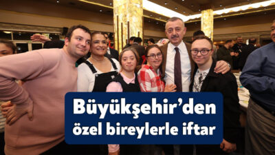 Kocaeli Büyükşehir Belediye Başkanı Tahir Büyükakın, özel bireylere yönelik düzenlenen