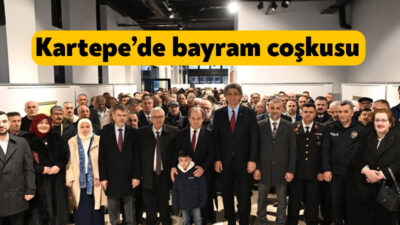 Kartepe’de geleneksel kent bayramlaşması, Ramazan Bayramı’nın ilk gününde Kent Meydanı