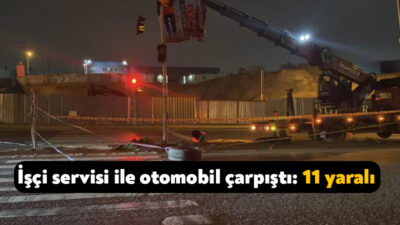 Kocaeli'nin Çayırova ilçesinde işçileri taşıyan servis minibüsü ile otomobilin çarpışması