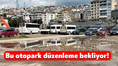 İzmit’teki öğretmenevinin arkasında yer alan otoparkın bakımsız ve çukurlarla dolu