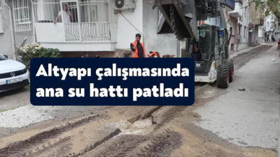 Kocaeli'nin Karamürsel ilçesinde yürütülen altyapı çalışmaları sırasında iş makinesi ana