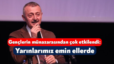 Kocaeli Büyükşehir Belediyesi’nin düzenlediği Liselerarası Büyük Münazara Turnuvası Finali büyük