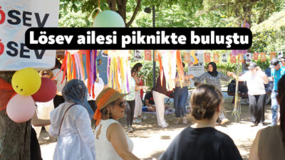 LÖSEV Lösemili Çocuklar Sağlık ve Eğitim Vakfı, İstanbul'da düzenlediği Yaza