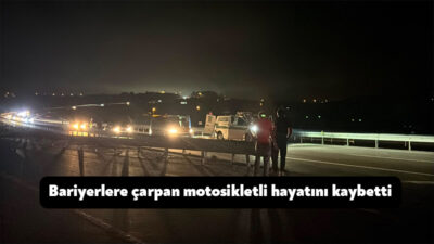Kocaeli'nin İzmit ilçesinde kontrolden çıkarak bariyerlere çarpan motosikletin sürücüsü hayatını