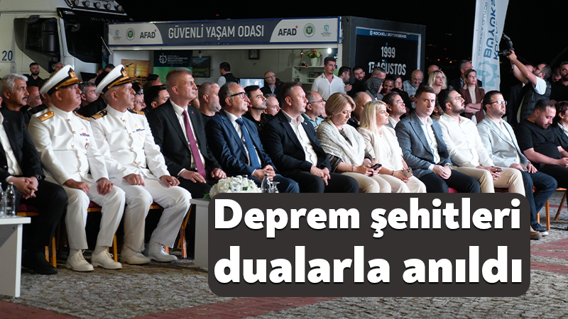 Gölcük Depremi şehitleri dualarla anıldı Kocaeli'nin Gölcük ilçesinde 17 Ağustos 1999 Marmara depreminde hayatını kaybedenler
