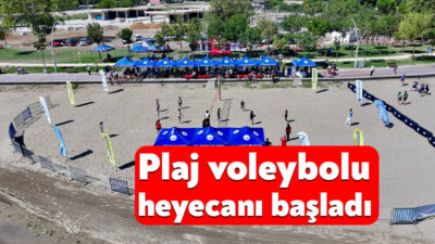 Derince Belediyesi tarafından Harikalar Sahili’nde düzenlenen Plaj Voleybolu Turnuvası, 126