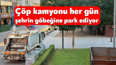 İzmit Belediyesi’ne ait çöp kamyonu Pişmaniyeciler Meydanı’nın hemen arkasında yer