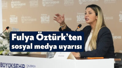 Uluslararası 16. Kocaeli Kitap Fuarı’nda okurlarla buluşan gazeteci ve televizyon